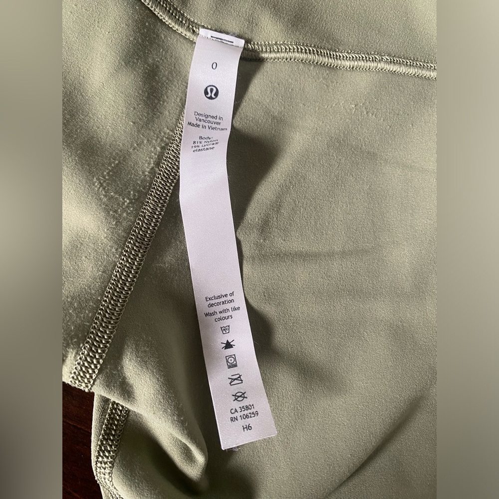 Lululemon new without tags
